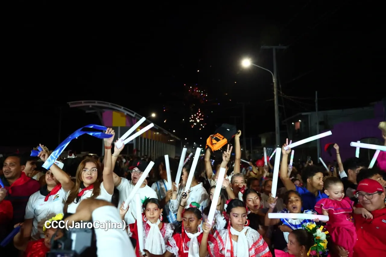 Entrega del Tramo Cuatro de la Pista Héroes de la Insurrección