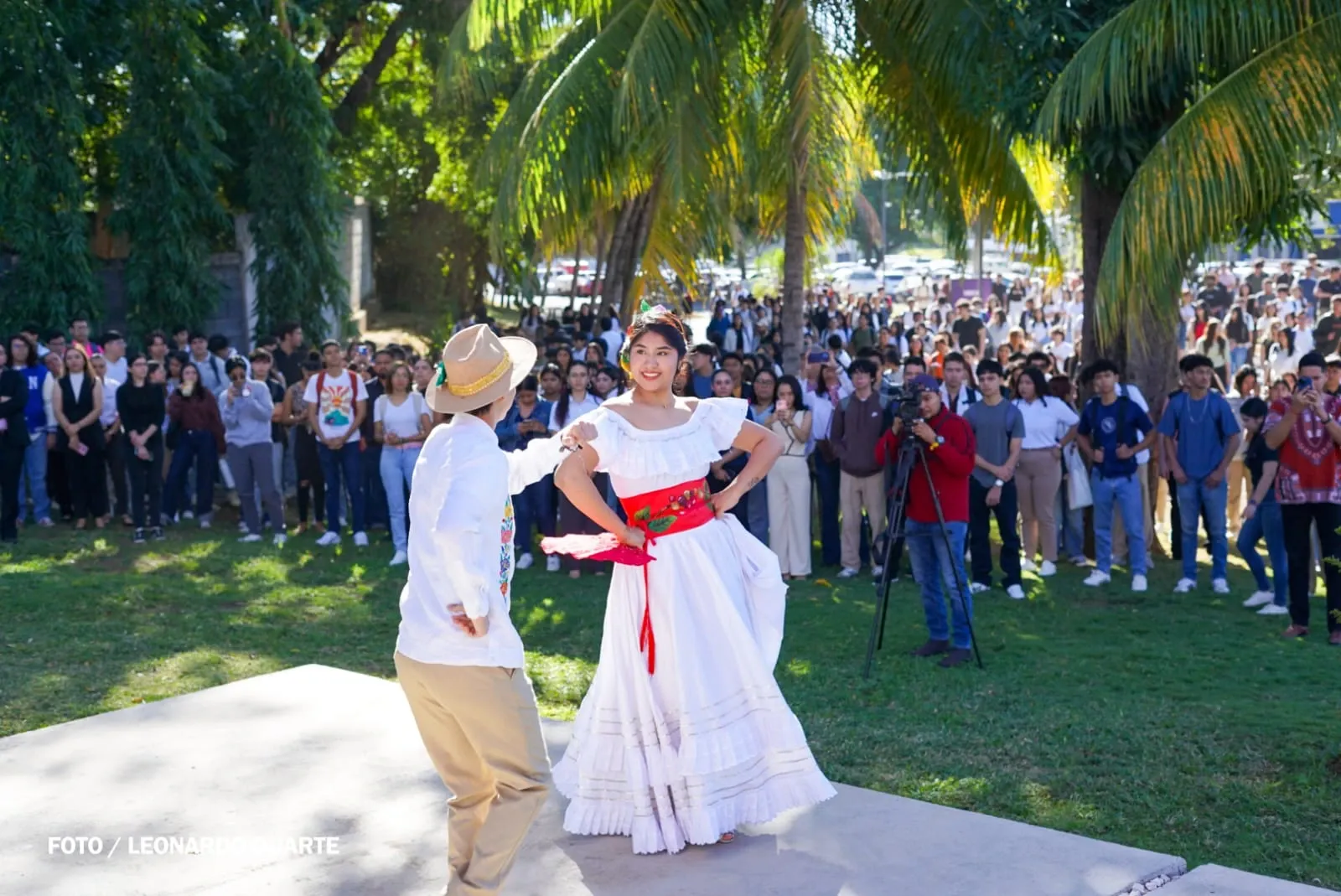 Universidades reciben a estudiantes de nuevo ingreso