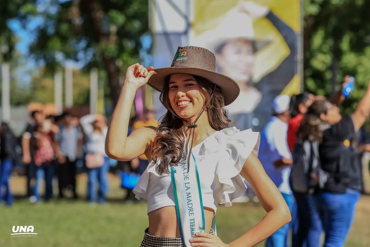 Universidades reciben a estudiantes de nuevo ingreso