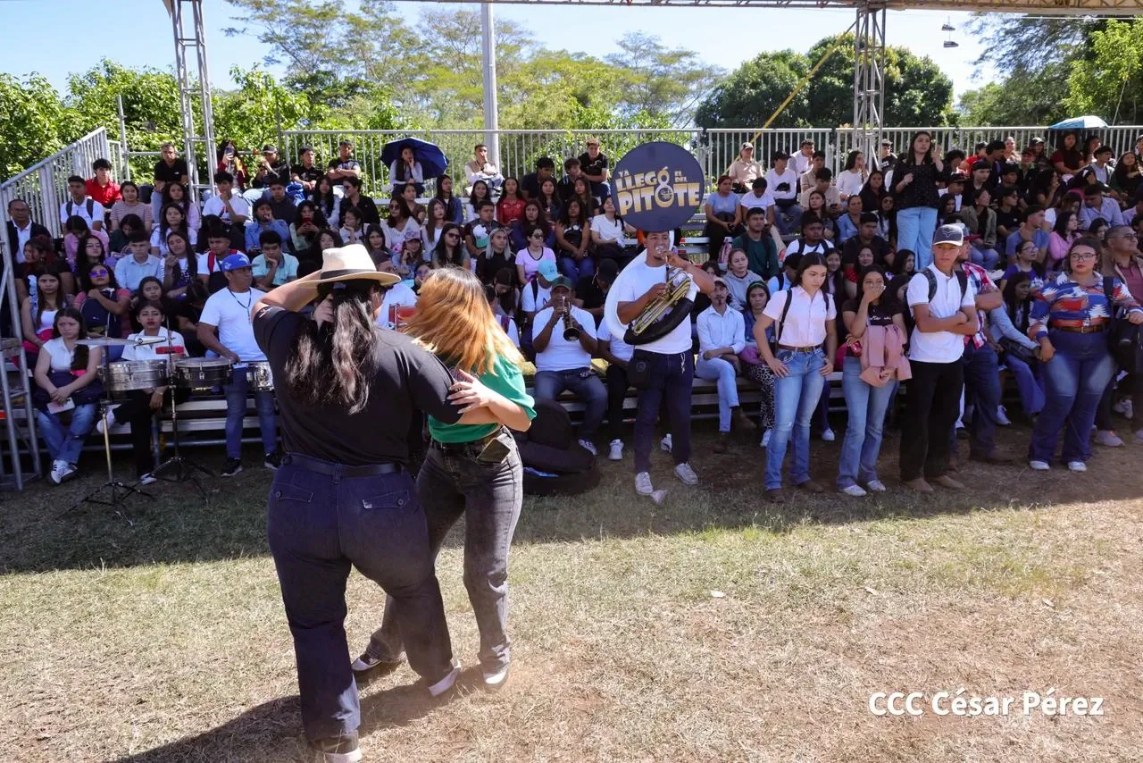 Universidades reciben a estudiantes de nuevo ingreso
