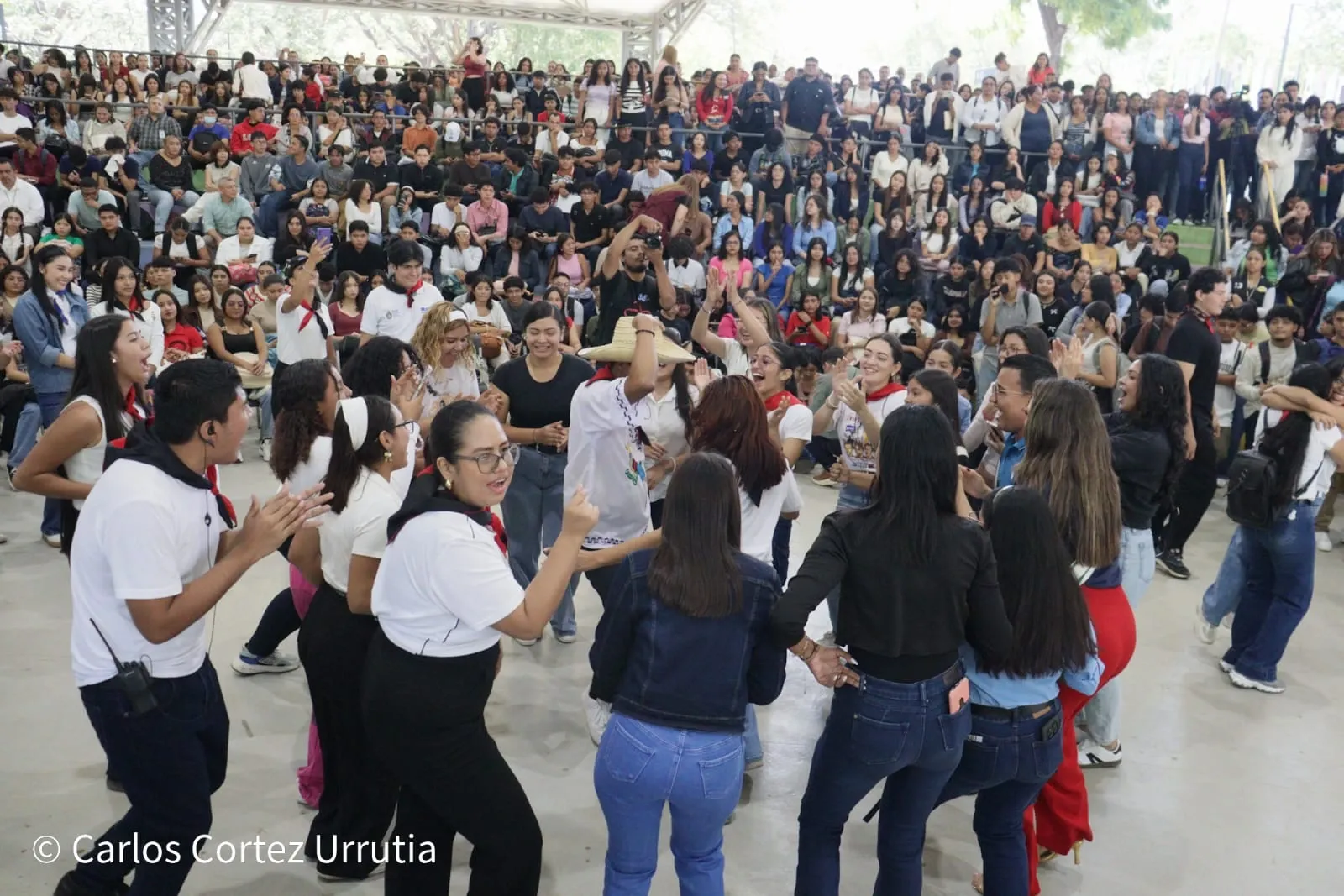 Universidades reciben a estudiantes de nuevo ingreso