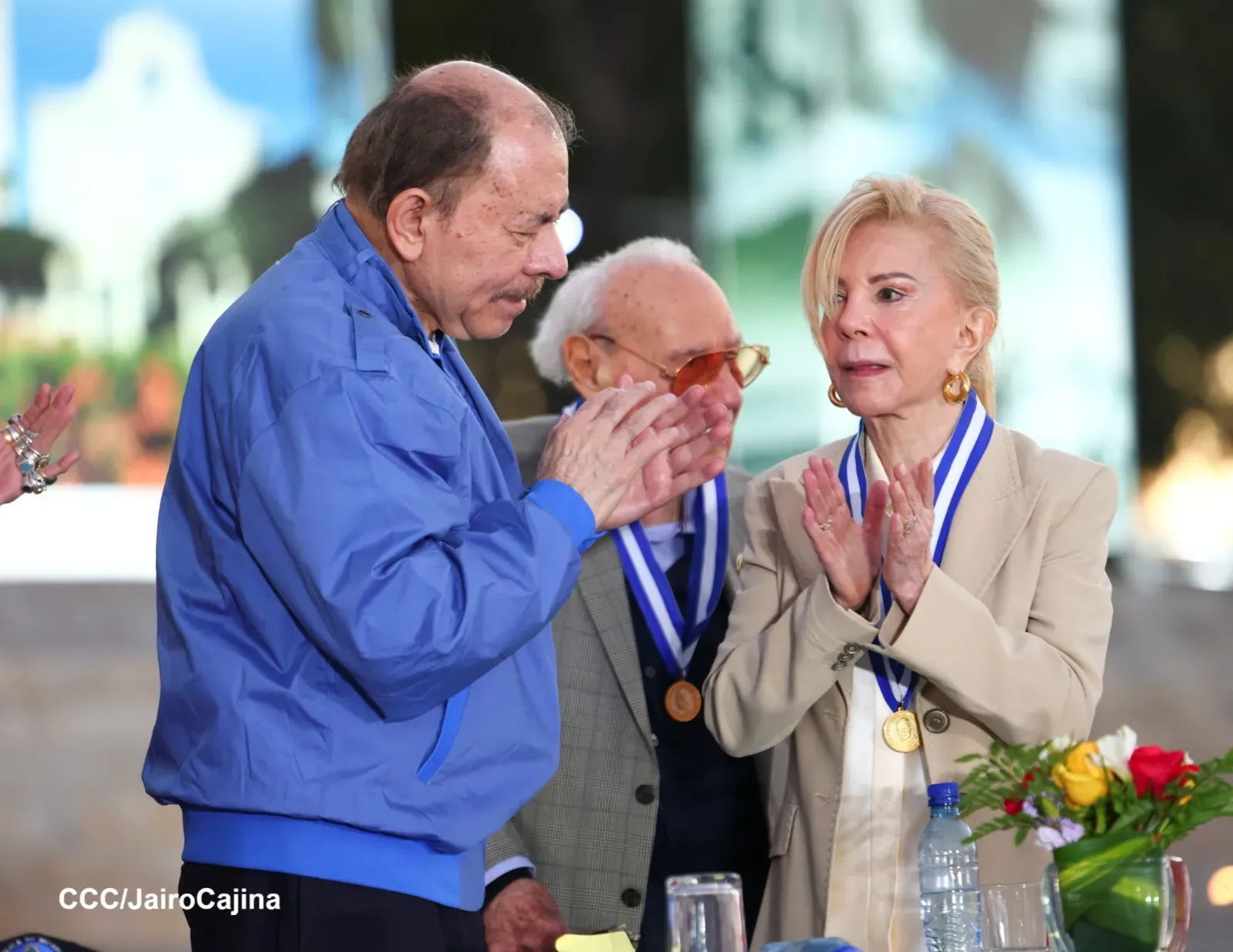 Entrega de primera Medalla de Reconciliación y Paz Cardenal Miguel Obando