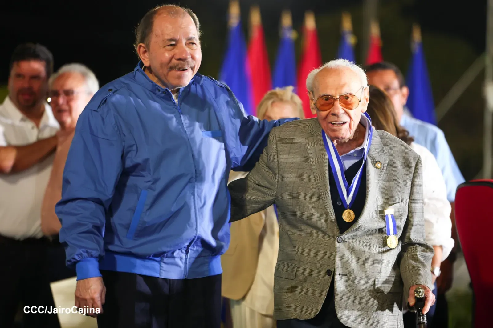 Entrega de primera Medalla de Reconciliación y Paz Cardenal Miguel Obando