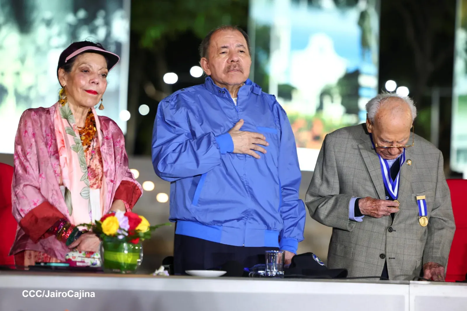 Entrega de primera Medalla de Reconciliación y Paz Cardenal Miguel Obando