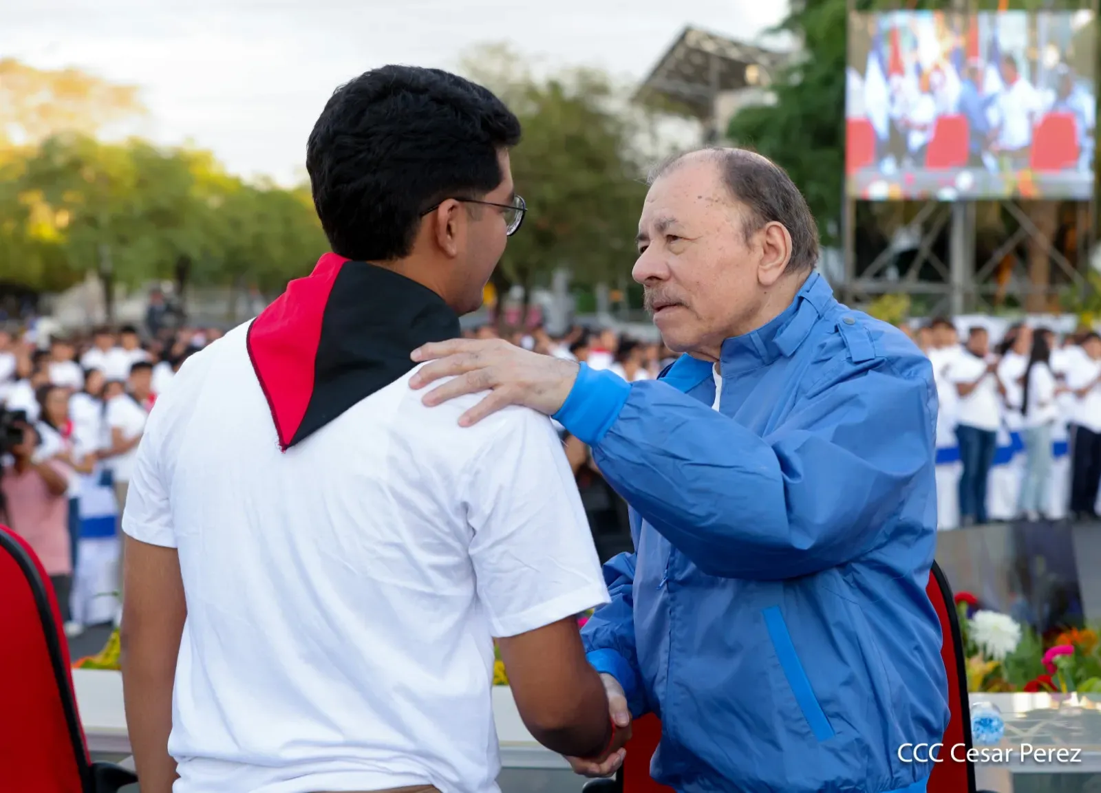 Entrega de primera Medalla de Reconciliación y Paz Cardenal Miguel Obando