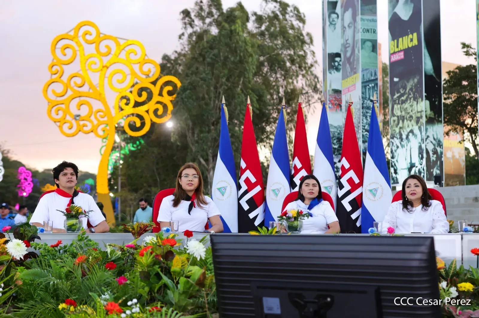 Entrega de primera Medalla de Reconciliación y Paz Cardenal Miguel Obando
