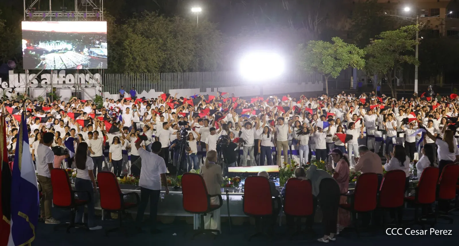 Entrega de primera Medalla de Reconciliación y Paz Cardenal Miguel Obando