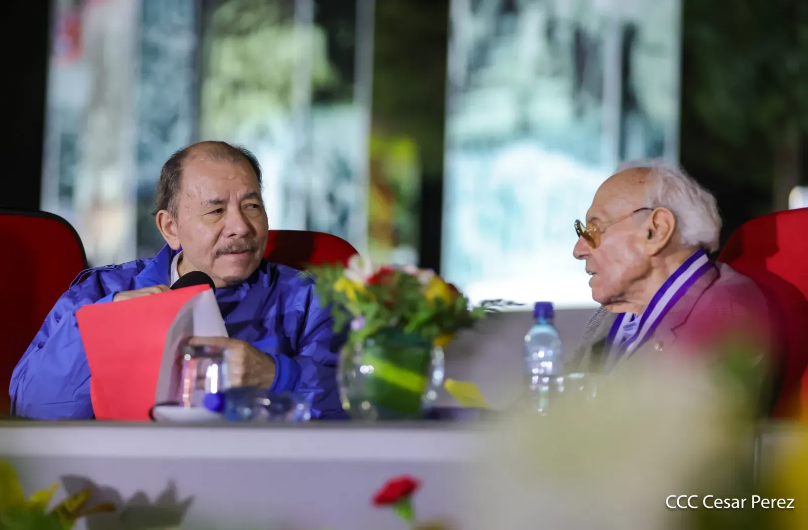 Entrega de primera Medalla de Reconciliación y Paz Cardenal Miguel Obando