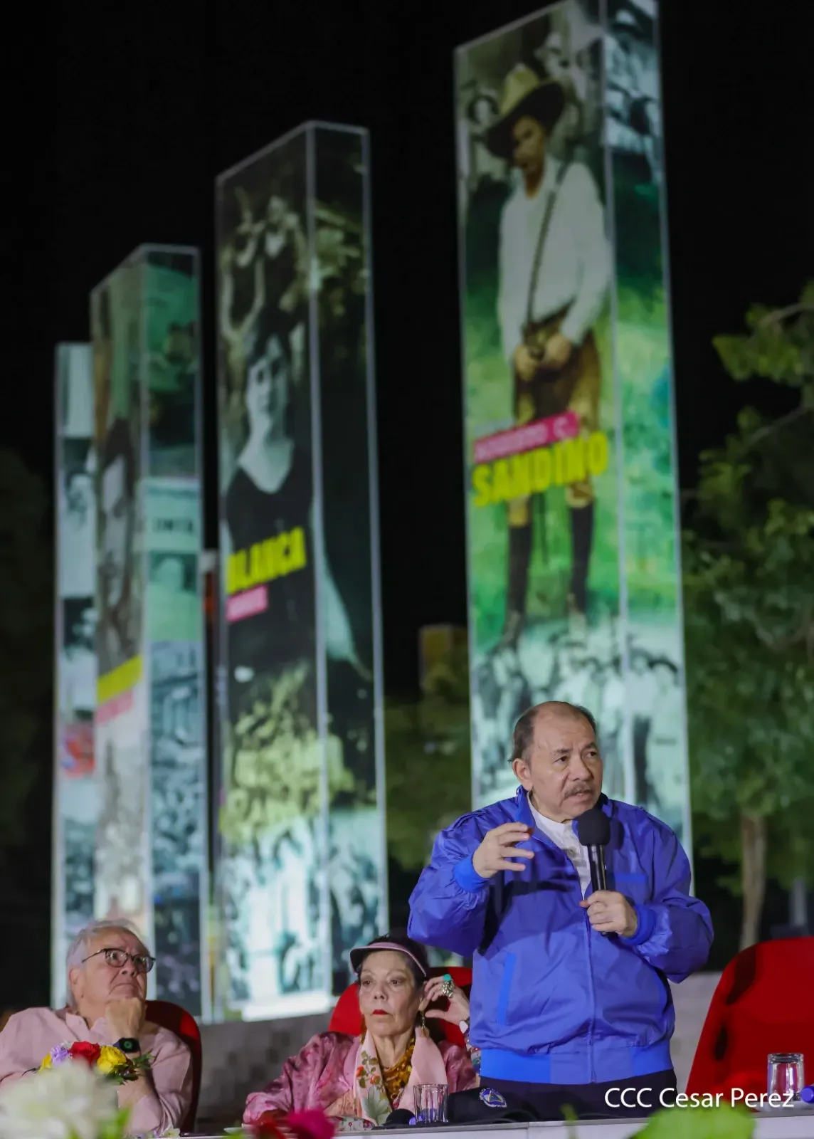 Entrega de primera Medalla de Reconciliación y Paz Cardenal Miguel Obando