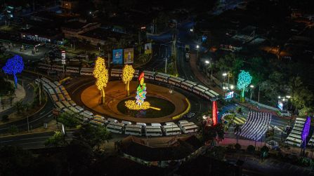 Cooperativas de Nicaragua reciben nuevas unidades de autobuses y microbuses de China