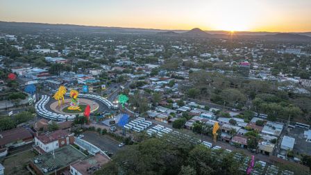 Cooperativas de Nicaragua reciben nuevas unidades de autobuses y microbuses de China