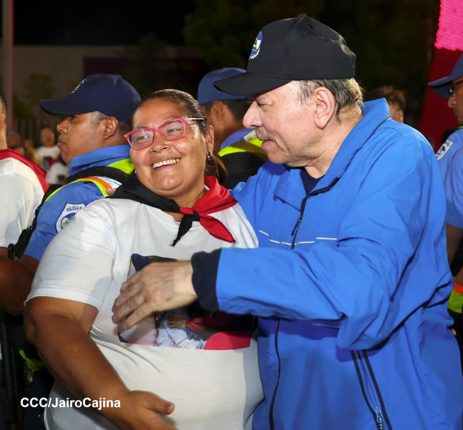 Cooperativas de Nicaragua reciben nuevas unidades de autobuses y microbuses de China