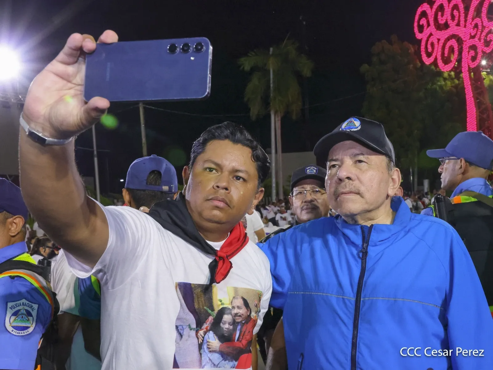 Cooperativas de Nicaragua reciben nuevas unidades de autobuses y microbuses de China