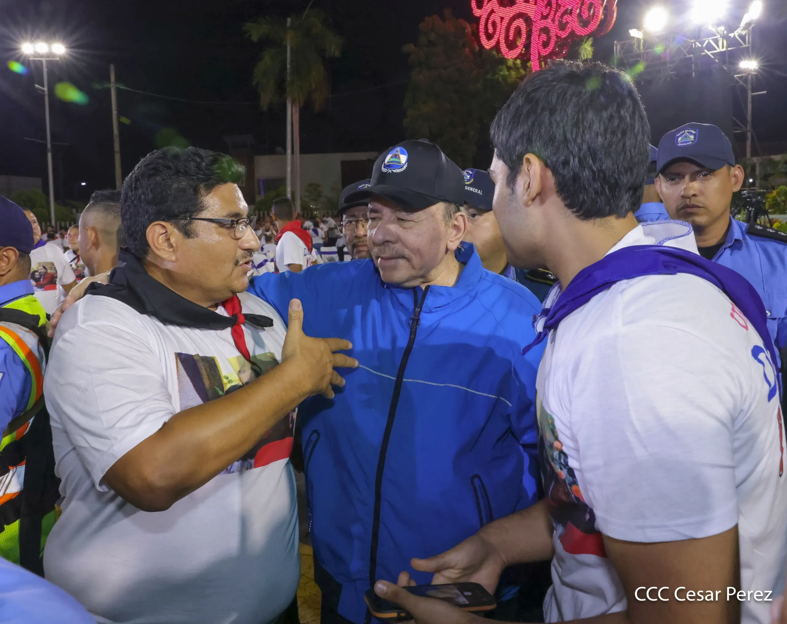 Cooperativas de Nicaragua reciben nuevas unidades de autobuses y microbuses de China