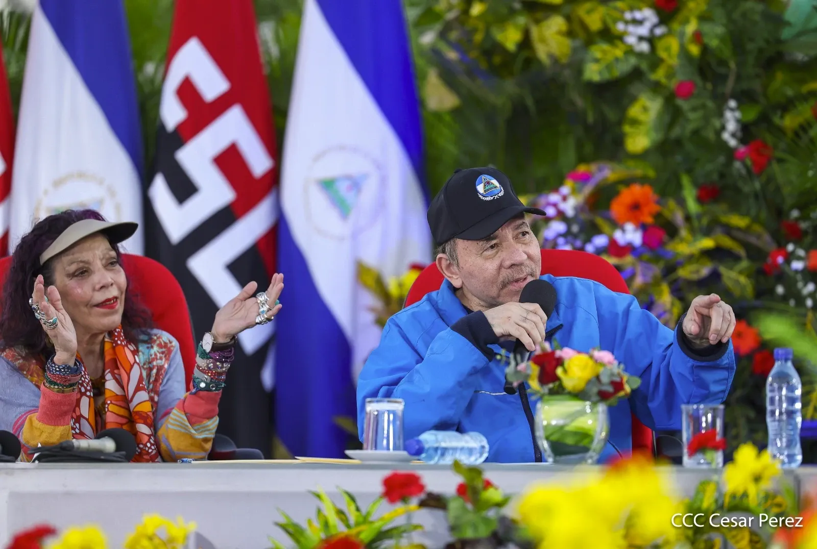 Cooperativas de Nicaragua reciben nuevas unidades de autobuses y microbuses de China