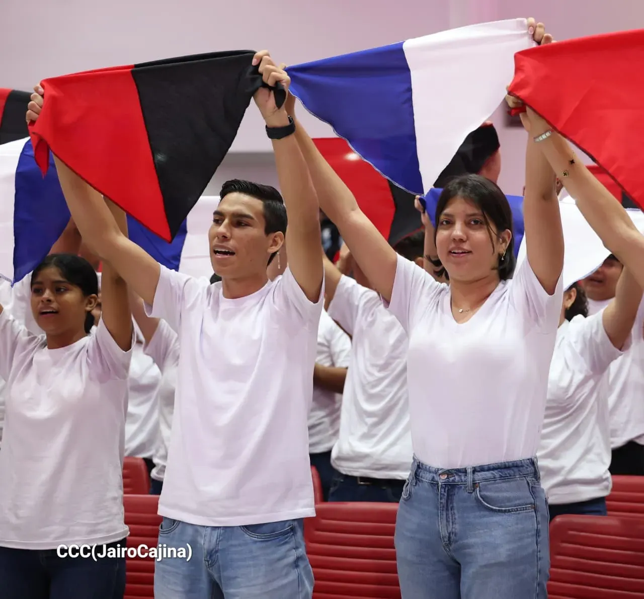 Entrega del Hospital Sandino Nuevo Amanecer en saludo al General de Hombres y Mujeres Libres