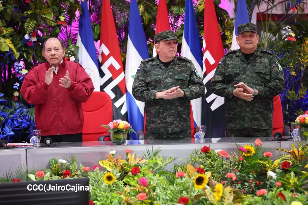 Entrega del Hospital Sandino Nuevo Amanecer en saludo al General de Hombres y Mujeres Libres