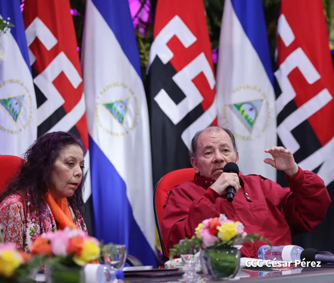 Entrega del Hospital Sandino Nuevo Amanecer en saludo al General de Hombres y Mujeres Libres