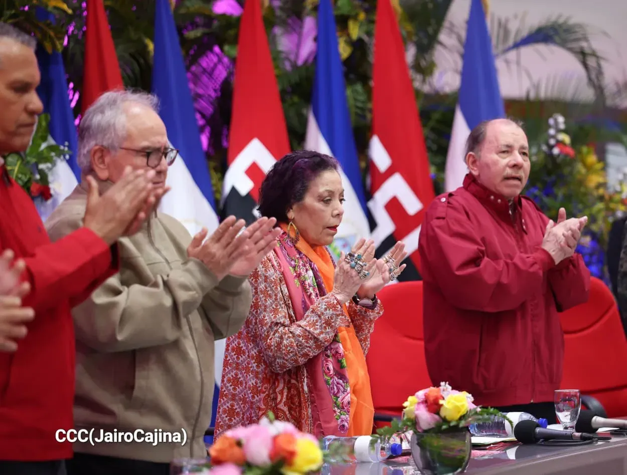 Entrega del Hospital Sandino Nuevo Amanecer en saludo al General de Hombres y Mujeres Libres