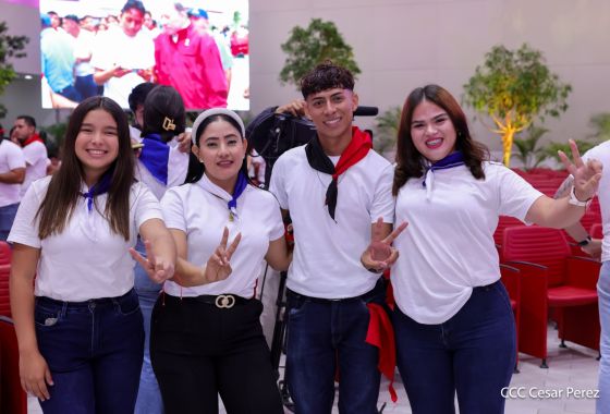 Entrega del Hospital Sandino Nuevo Amanecer en saludo al General de Hombres y Mujeres Libres