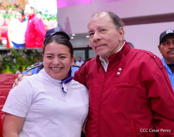 Entrega del Hospital Sandino Nuevo Amanecer en saludo al General de Hombres y Mujeres Libres