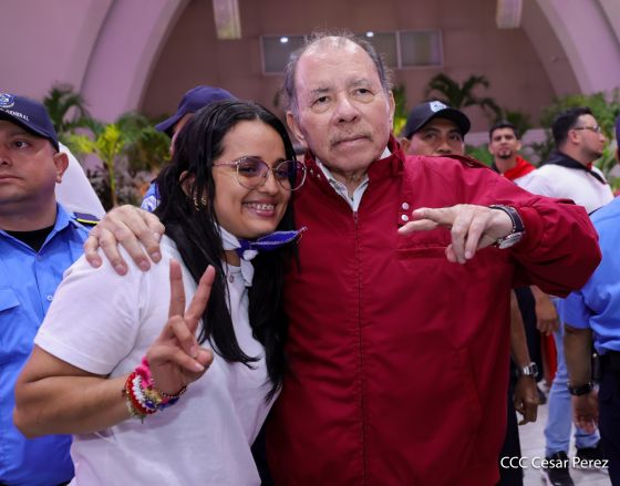 Entrega del Hospital Sandino Nuevo Amanecer en saludo al General de Hombres y Mujeres Libres