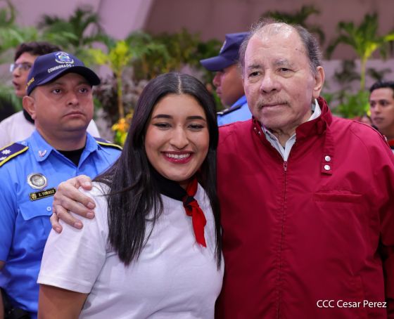 Entrega del Hospital Sandino Nuevo Amanecer en saludo al General de Hombres y Mujeres Libres