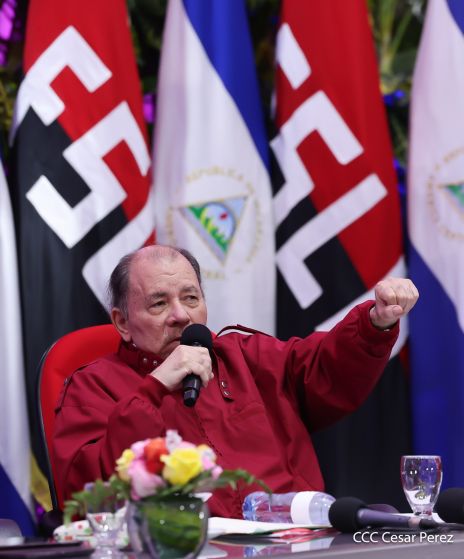 Entrega del Hospital Sandino Nuevo Amanecer en saludo al General de Hombres y Mujeres Libres