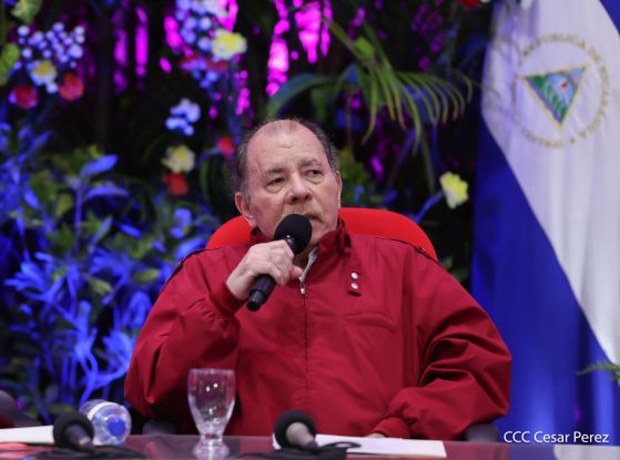 Entrega del Hospital Sandino Nuevo Amanecer en saludo al General de Hombres y Mujeres Libres