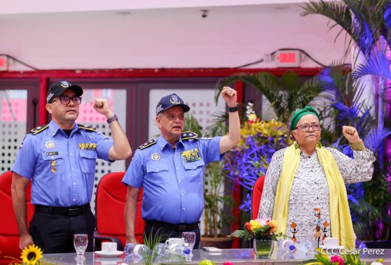 Entrega del Hospital Sandino Nuevo Amanecer en saludo al General de Hombres y Mujeres Libres