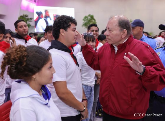 Entrega del Hospital Sandino Nuevo Amanecer en saludo al General de Hombres y Mujeres Libres