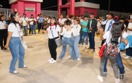 Entrega del Hospital Sandino Nuevo Amanecer en saludo al General de Hombres y Mujeres Libres