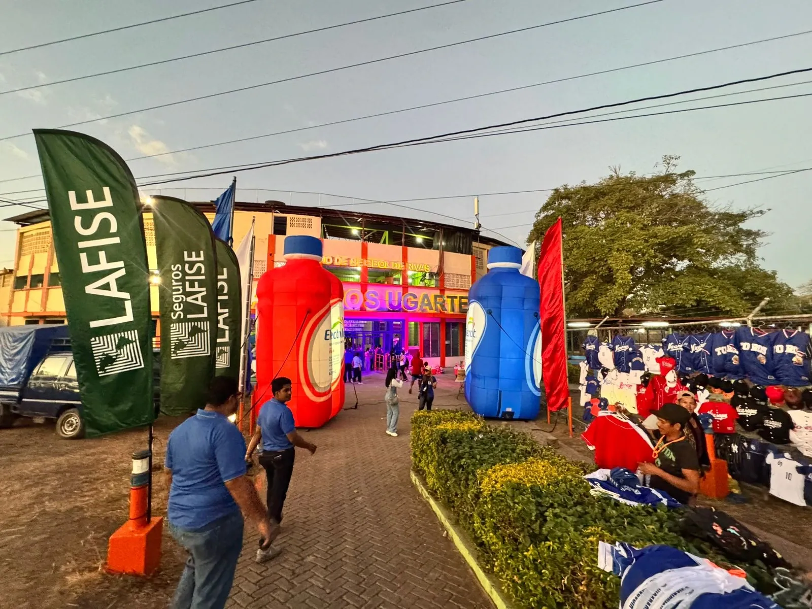 Estadio Yamil Ríos Ugarte recibe la intensidad del béisbol entre Nicaragua y Cuba