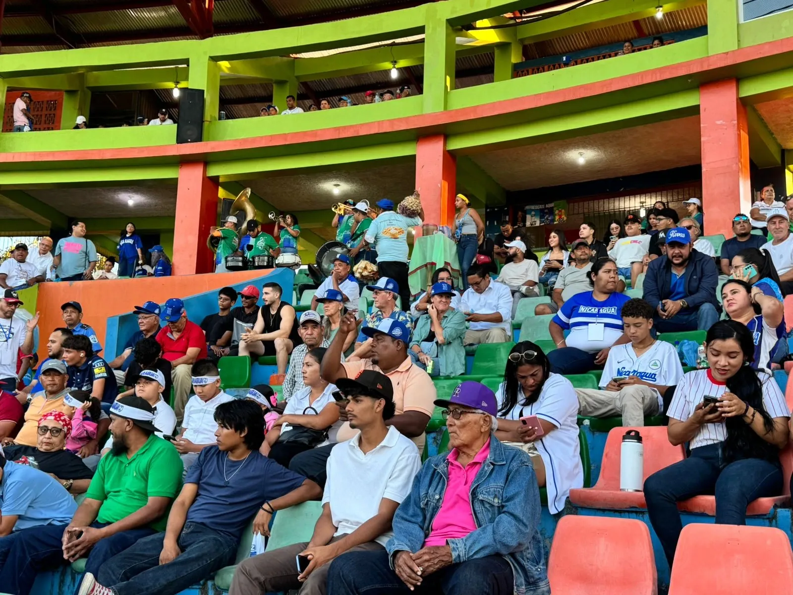 Estadio Yamil Ríos Ugarte recibe la intensidad del béisbol entre Nicaragua y Cuba