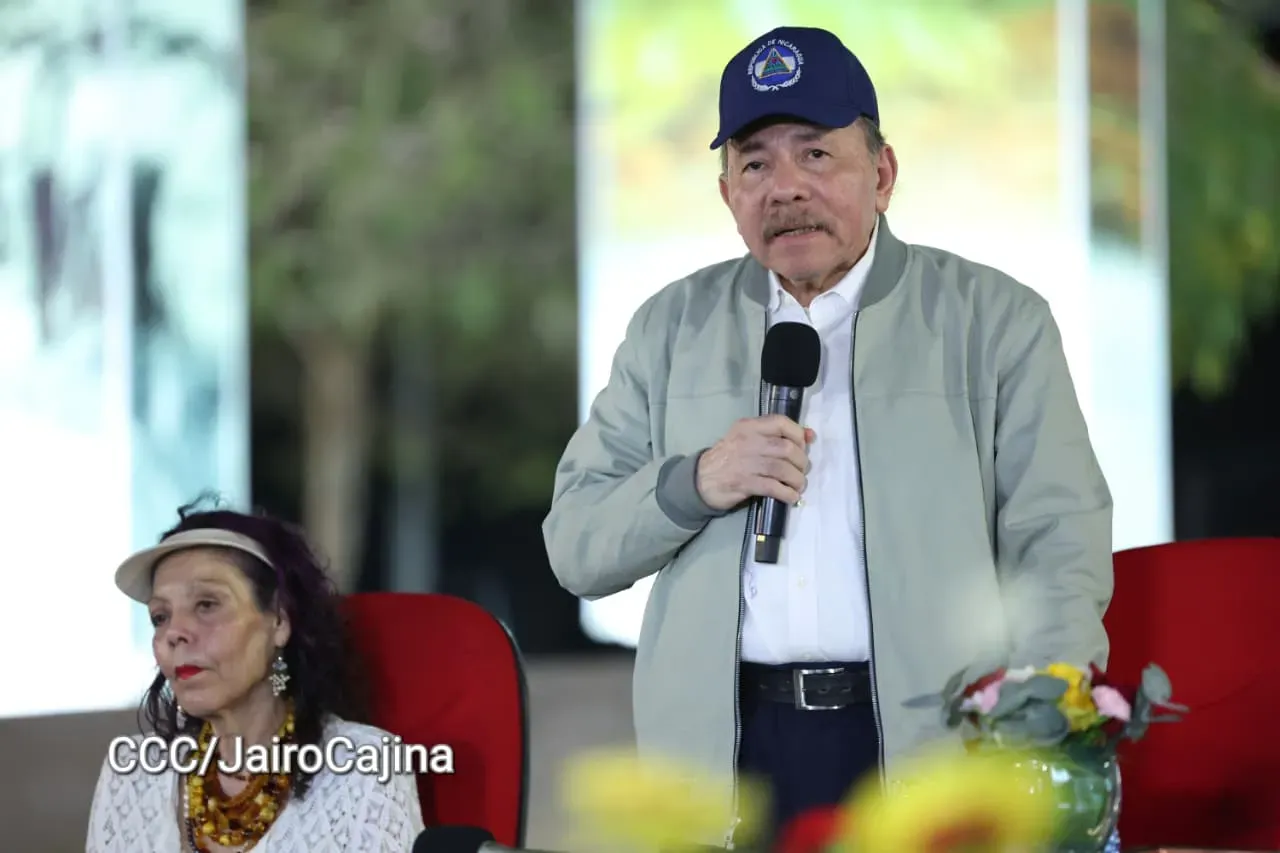 Acto central de celebración de Abril: Mes de la Paz