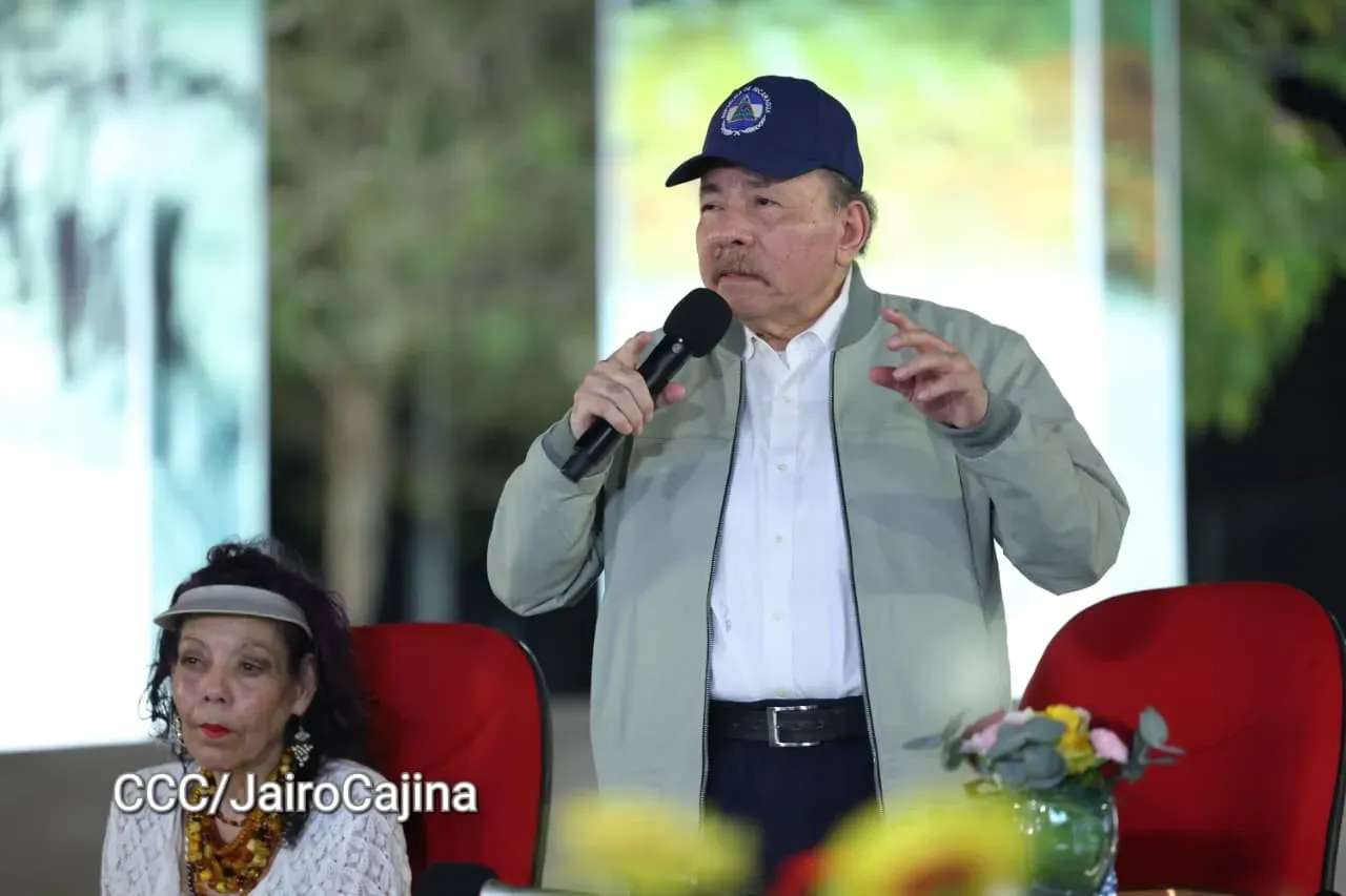 Acto central de celebración de Abril: Mes de la Paz