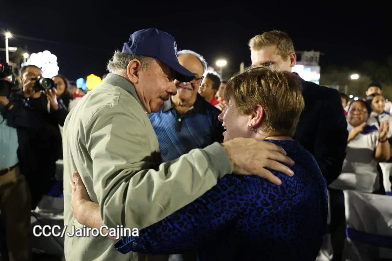 Acto central de celebración de Abril: Mes de la Paz