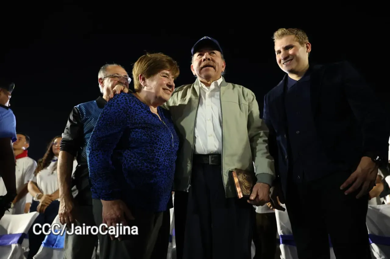 Acto central de celebración de Abril: Mes de la Paz