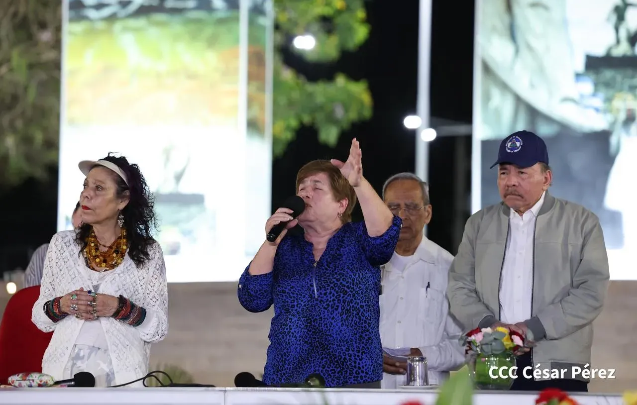 Acto central de celebración de Abril: Mes de la Paz