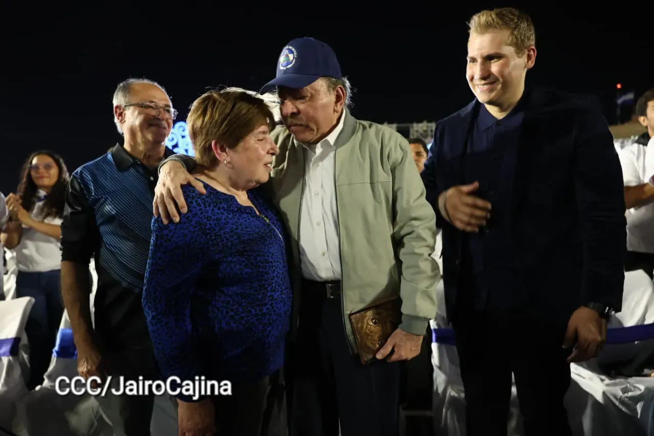Acto central de celebración de Abril: Mes de la Paz