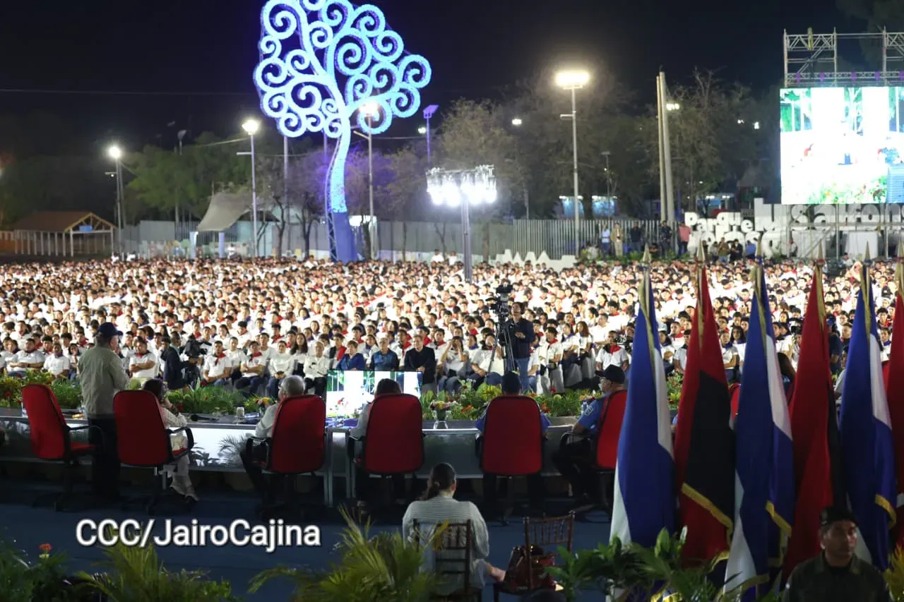 Acto central de celebración de Abril: Mes de la Paz