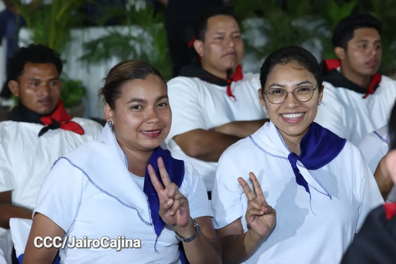 Daniel y Rosario presiden Acto Central por el Día de la Dignidad Nacional
