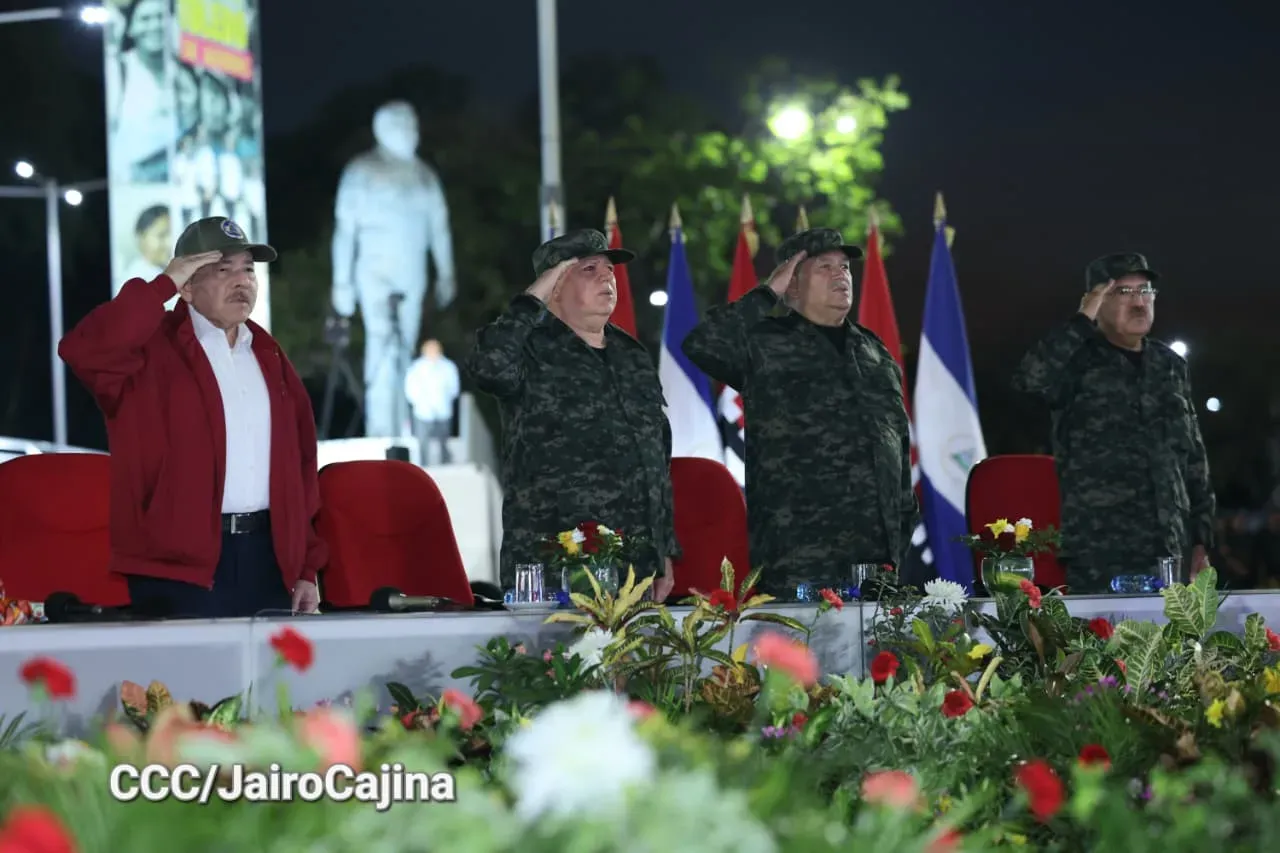 Daniel y Rosario presiden Acto Central por el Día de la Dignidad Nacional