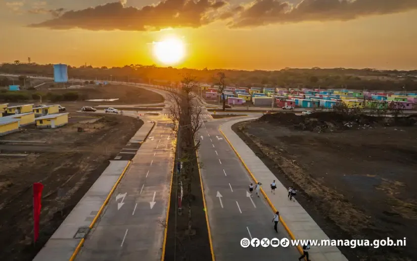 Inauguración de la Pista General Miguel Ángel Ortez y Guillén 
