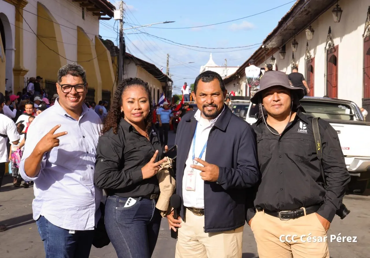 Multitudinaria caminata recuerda la histórica toma del Fortín de Acosasco en León