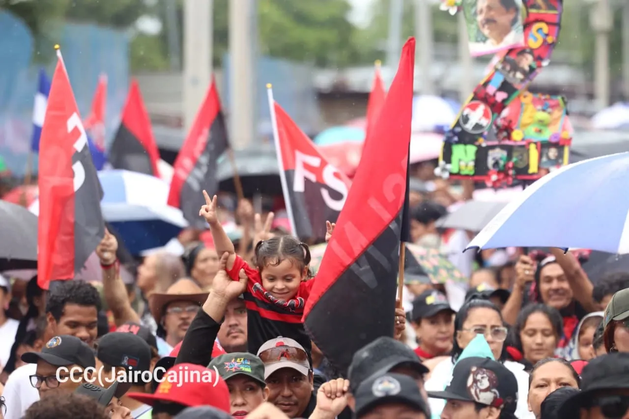 Militancia sandinista protagoniza caminata en homenaje al 47/19 en Managua