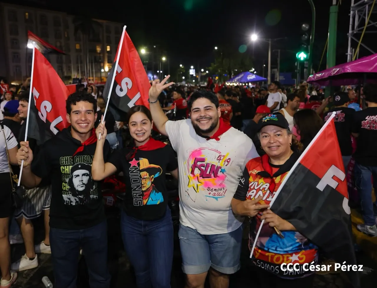 Familias protagonizan vigilias por el 47.° aniversario de la Revolución