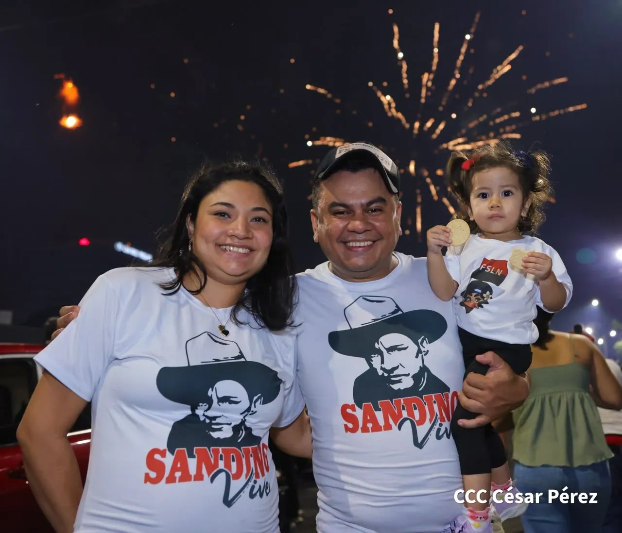 Familias protagonizan vigilias por el 47.° aniversario de la Revolución