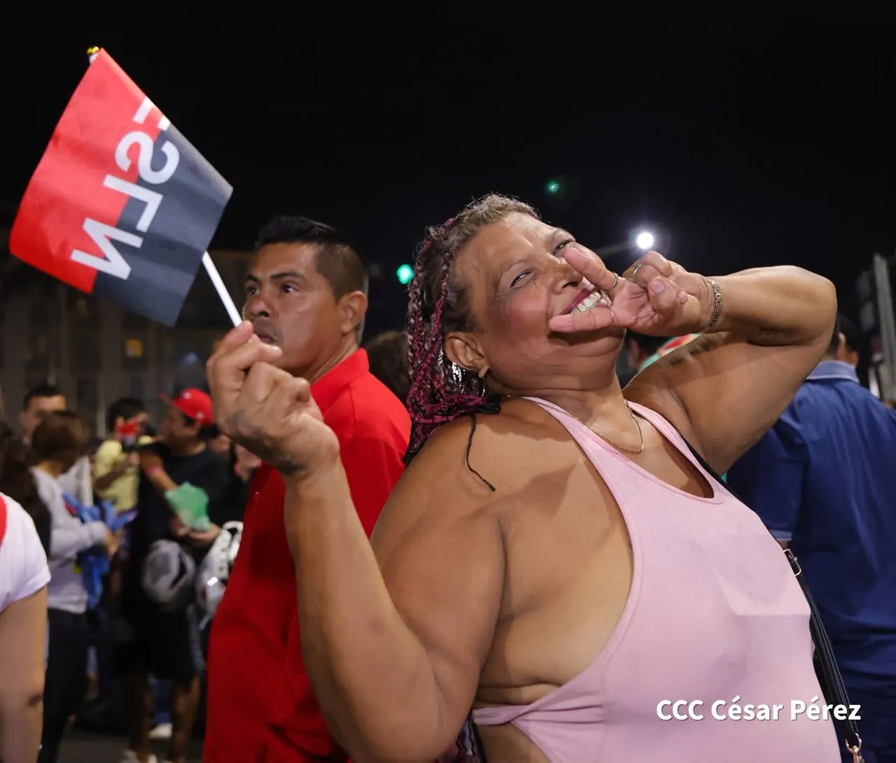 Familias protagonizan vigilias por el 47.° aniversario de la Revolución