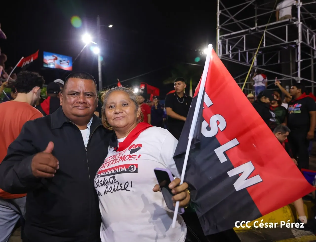 Familias protagonizan vigilias por el 47.° aniversario de la Revolución